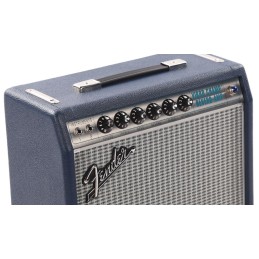 FENDER '68 Custom Vibro...